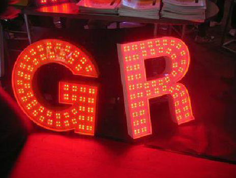  丹凤LED发光字常见的安装误区。